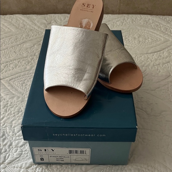 Seychelles Shoes - Seychelles Metallic Silver Mules